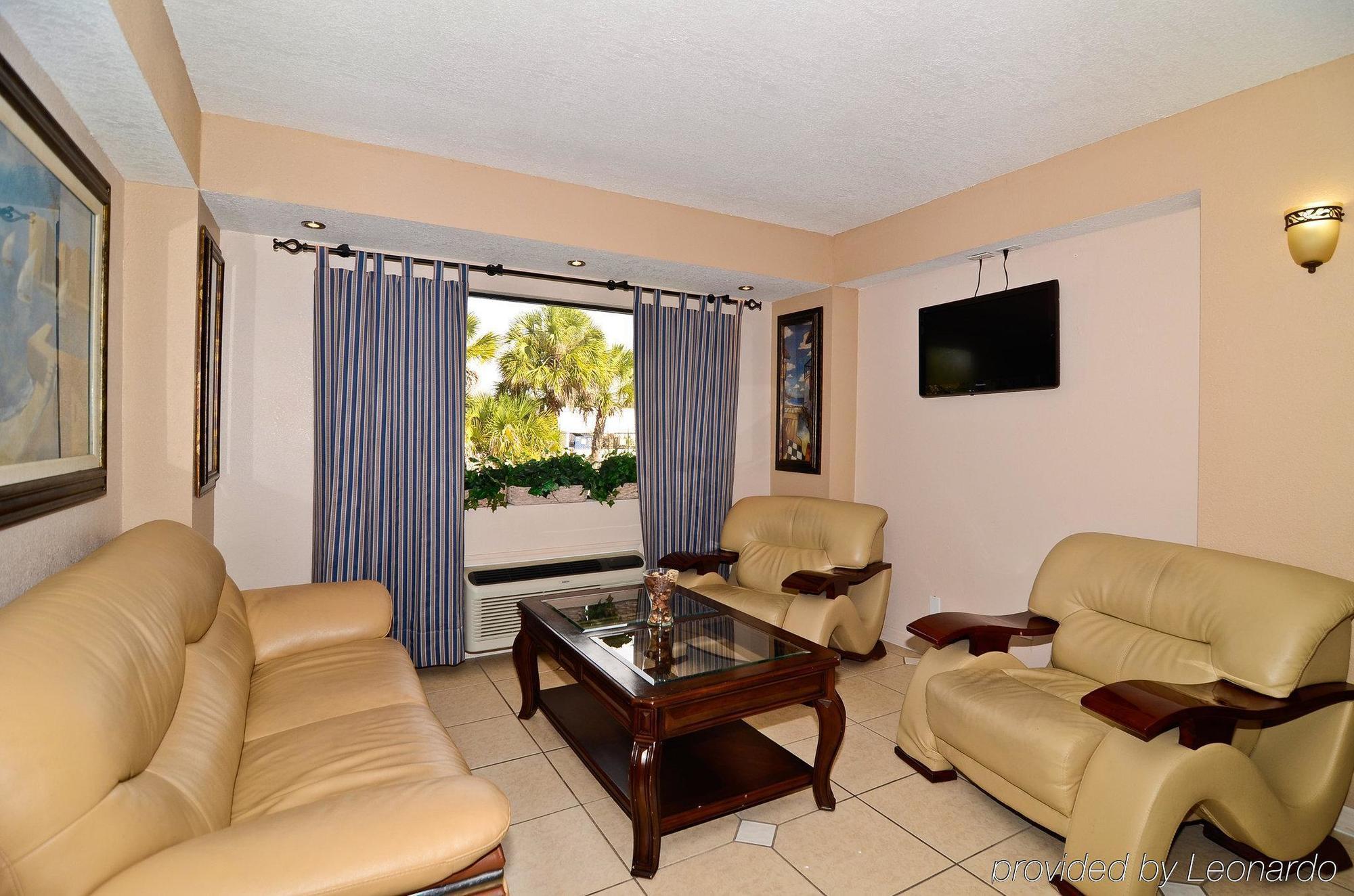 Days Inn & Suites By Wyndham Tampa - Ybor City Экстерьер фото